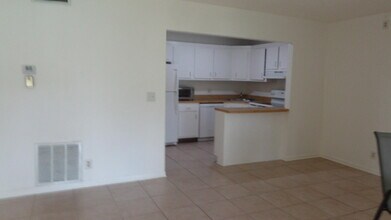 Building Photo - 5883 La Paseos Dr