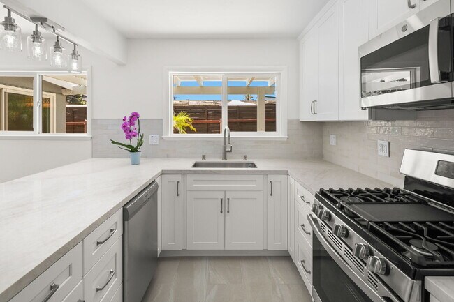 Foto del edificio - Welcome to your rare gem, dream home in Clairemont, San Diego!