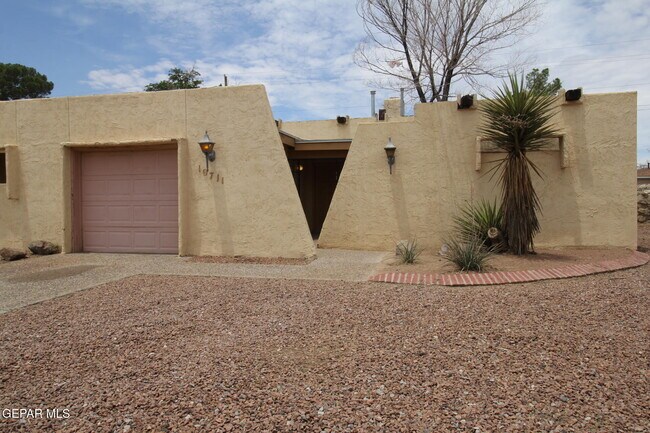 Foto del edificio - 10711 Ivanhoe Dr