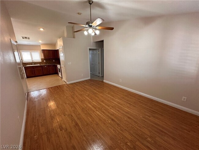 Foto del edificio - 1480 Amitola Ave