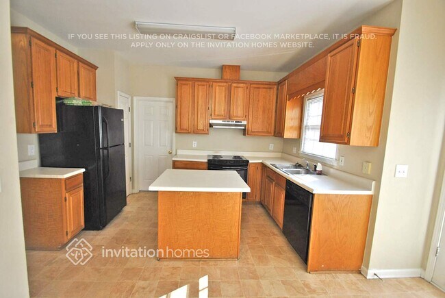 Foto del edificio - 639 Mountain Oaks Pkwy