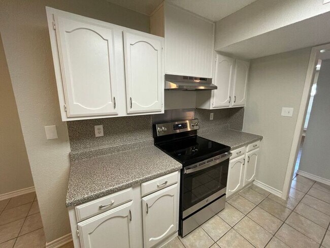 Foto del edificio - 4125 Shagbark St
