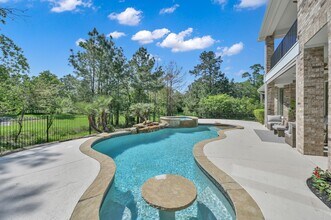 Building Photo - 11 Clare Point Dr Building Photo - 11 Clare Point Dr