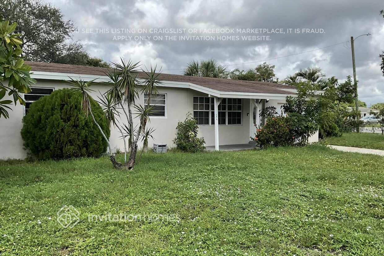 Primary Photo - 3792 SW 19th St