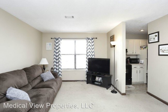 Building Photo - 2 br, 1 bath Apartment - 171 Gazette Avenue