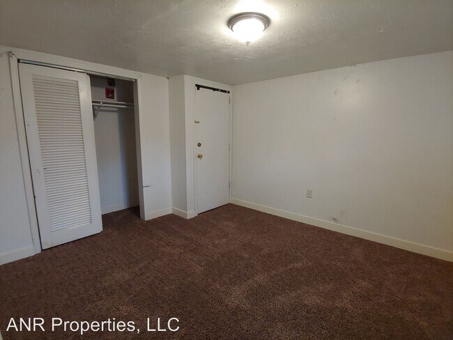 Building Photo - 1322 Willard Ave