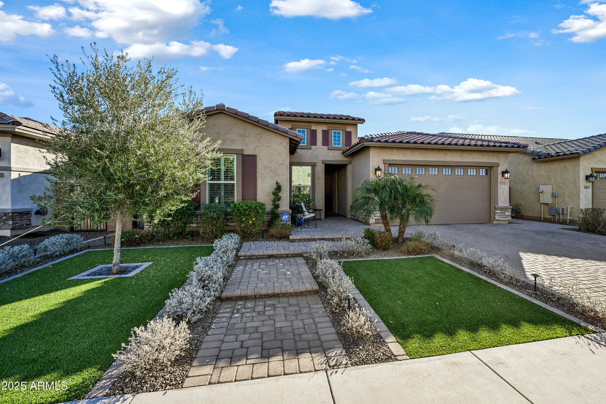 Foto principal - 7445 W Jasmine Trail