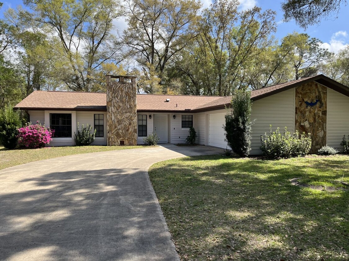 Primary Photo - RAINBOW SPRINGS COUNTRY CLUB ESTATES