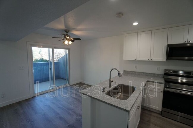 Foto del edificio - 7152 Depew Cir