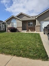 Building Photo - 1343 S Cora Ave