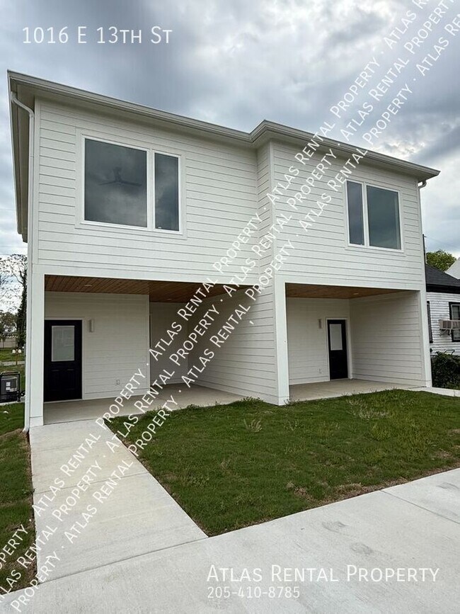 Foto del edificio - 1016 E 13th St