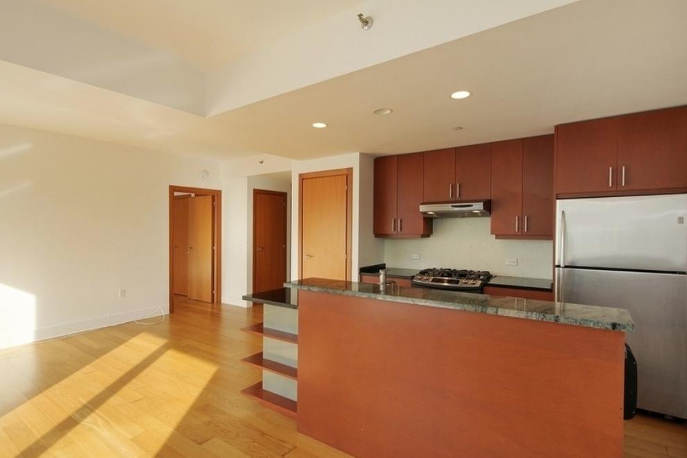 Foto principal - 446 Kent Ave