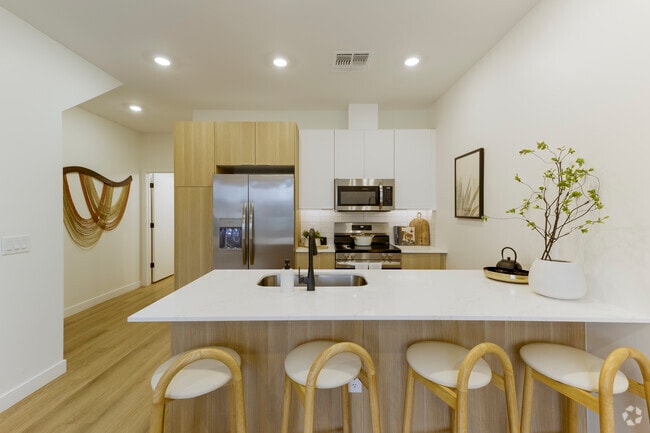 2BA, 2.5BR - 1,264SF - Kitchen - Sonoran Row