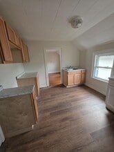 Building Photo - 19 Taylor St