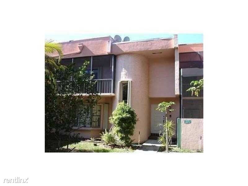 Primary Photo - 2708 S University Dr