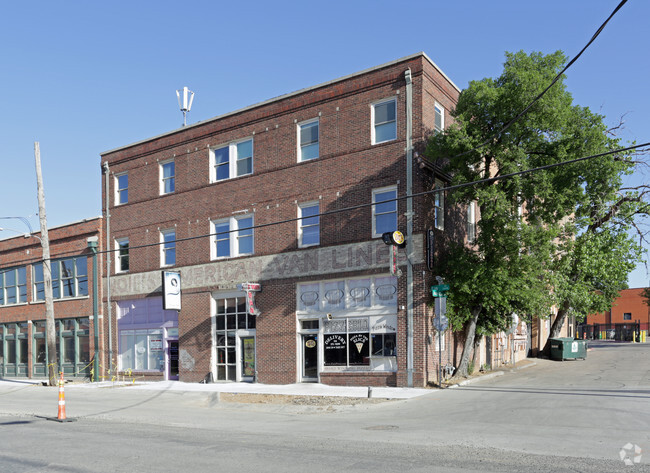 Building Photo - Elm Street Lofts