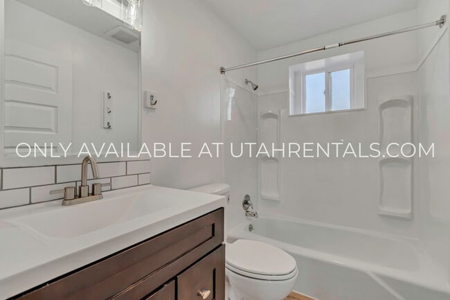 Foto del edificio - 680 N 400 W