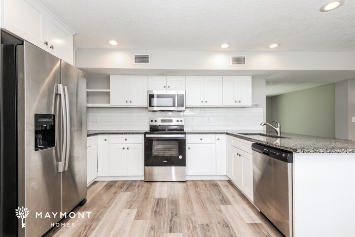 Foto principal - 6537 Pine Cir N
