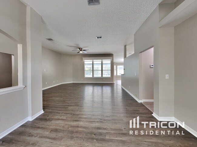 Foto del edificio - 1624 River Breeze Dr