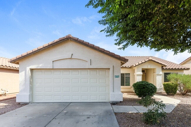 Building Photo - 16038 W Carmen Dr