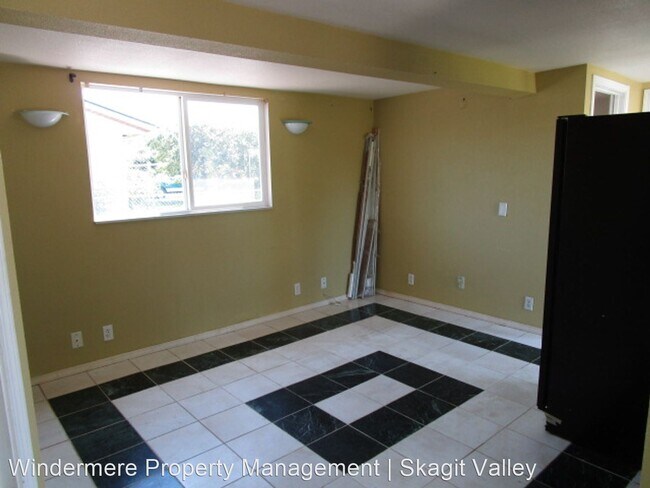 Building Photo - 3 br, 2 bath House - 1600 East Rio Vista A...