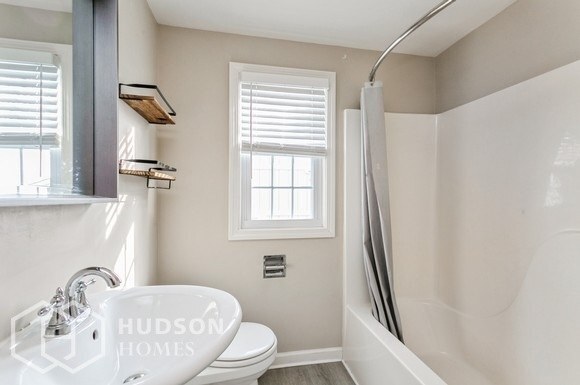Foto del edificio - NOW AVAILABLE! - 9 Paris St, Milford, CT, USA