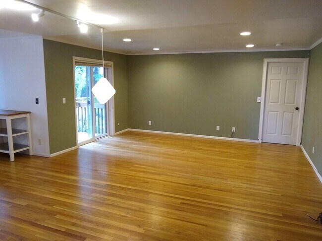 Foto del edificio - 13733 Wallingford Ave N