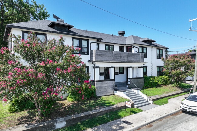 Primary - Leuda-May Apartments