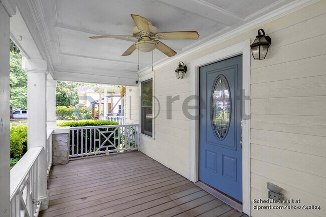 Foto del edificio - 2162 Spink St NW