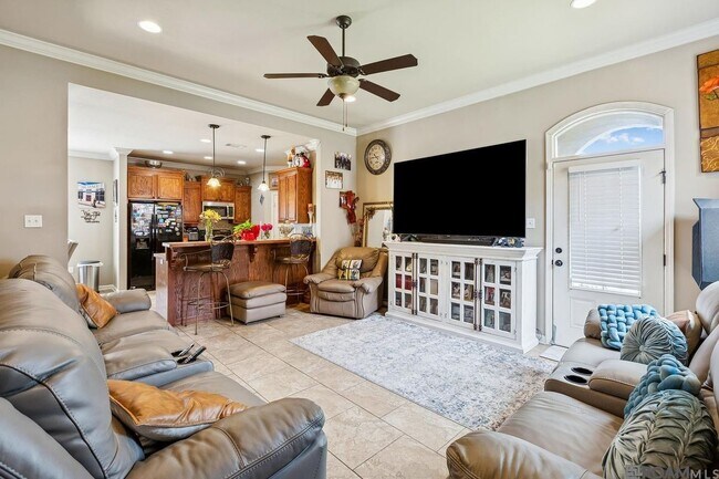 Foto del edificio - 40300 Creek Bend Dr
