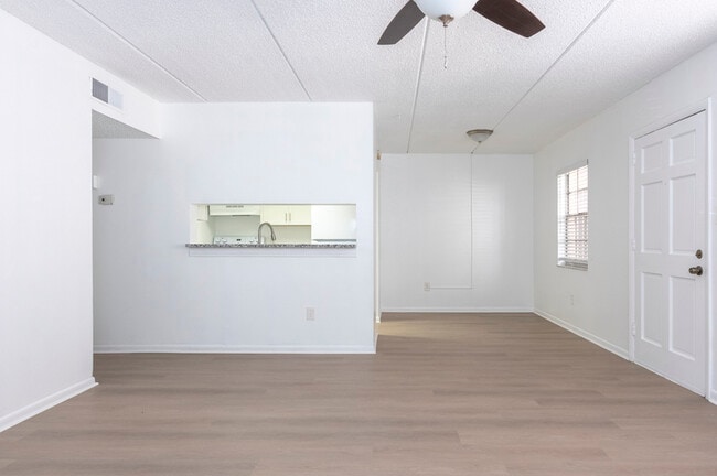 Building Photo - 4708 Christa Ct