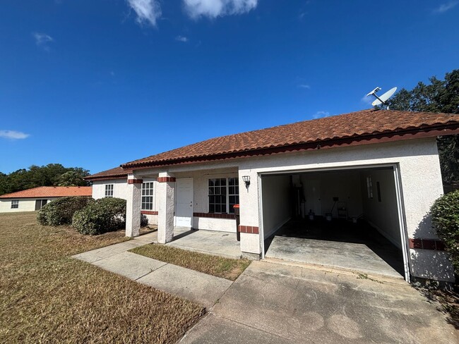 Foto del edificio - Beautifully Renovated 3/2 Home.