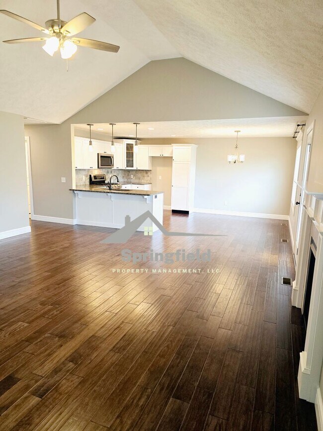 Building Photo - Wild Horse by The Lakes, Executive Home w/ 3 Car Garage