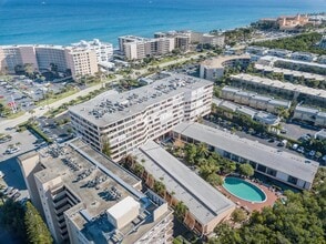 Building Photo - 3589 S Ocean Blvd