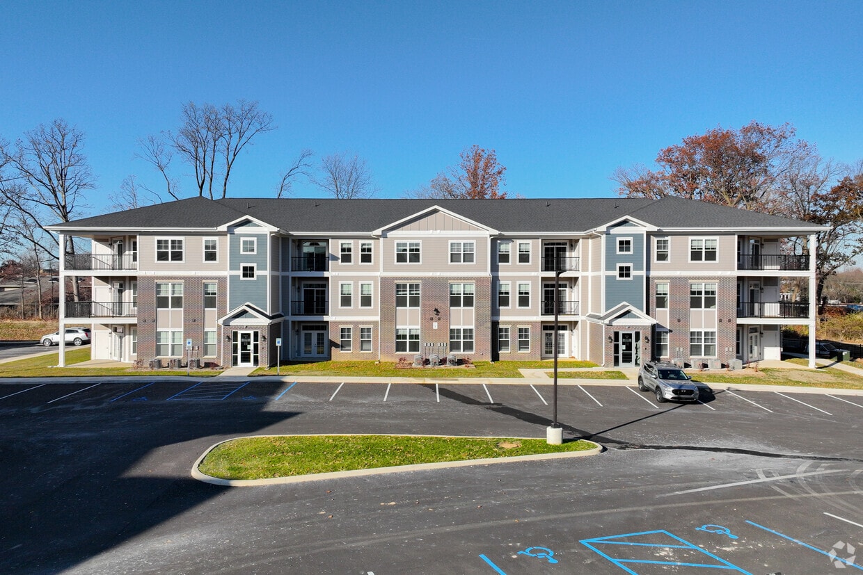 Foto principal - Flats at Walnut Ridge