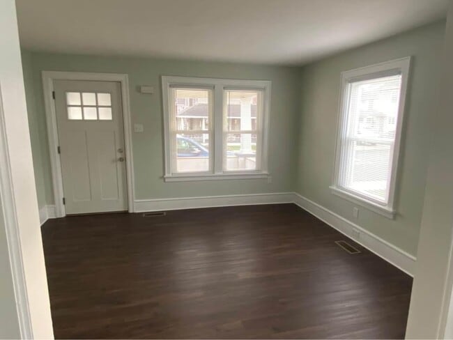 Building Photo - 2016 Glynn Ave