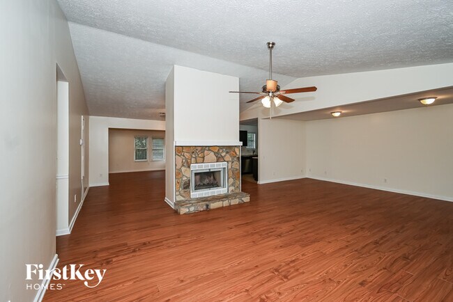 Building Photo - 3571 Millcreek Dr