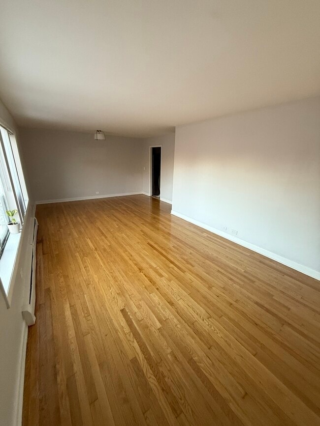 Foto del edificio - 3852 N Elston Ave