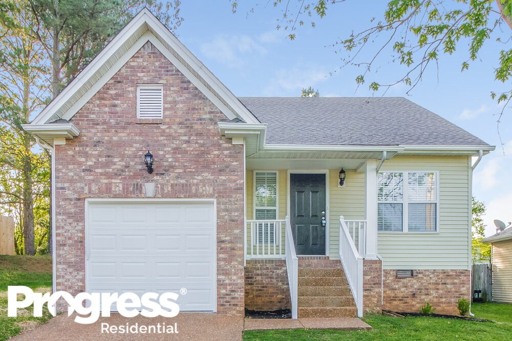 736 Woodcraft Dr, Nashville, TN 37214