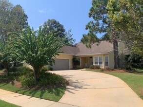 Building Photo - 30793 Pine Ct