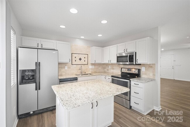 Building Photo - 142 Mangum Cir
