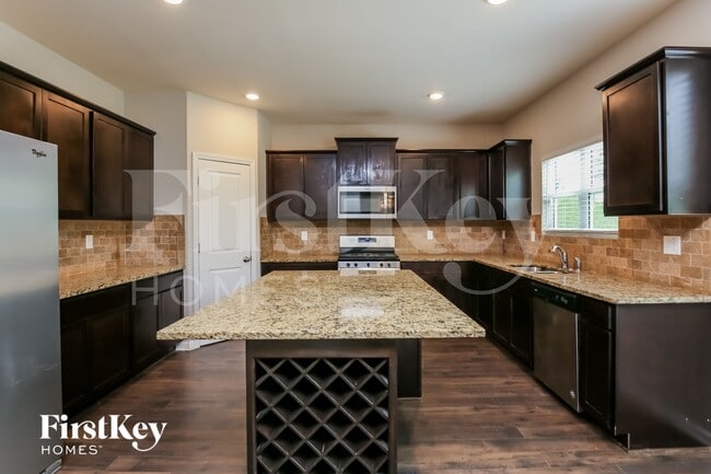 Building Photo - 917 Harmonyview Dr