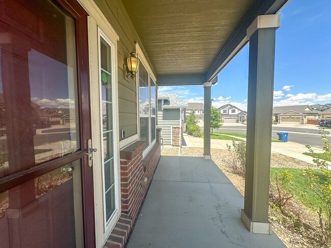 Building Photo - 4bd house in a heart of Dove Village!