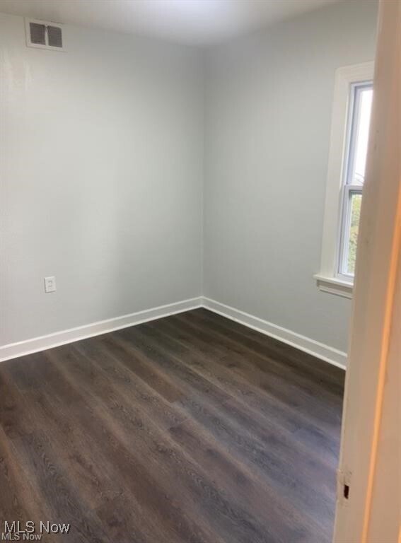 Foto del edificio - 978 E 331st St