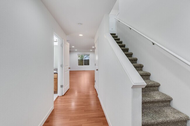 Building Photo - 2018-BUILT HOME NEAR DOWNTOWN HILLSBORO - 3BR/2.5BA WITH ATTACHED FINISHED GARAGE, PET-FRIENDLY