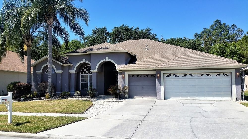 Foto principal - 18420 Eastwyck Dr
