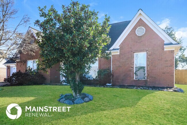 Foto del edificio - 6123 English Ivy N