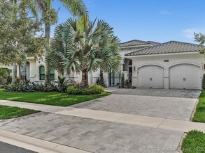 Building Photo - 16732 Strasbourg Ln