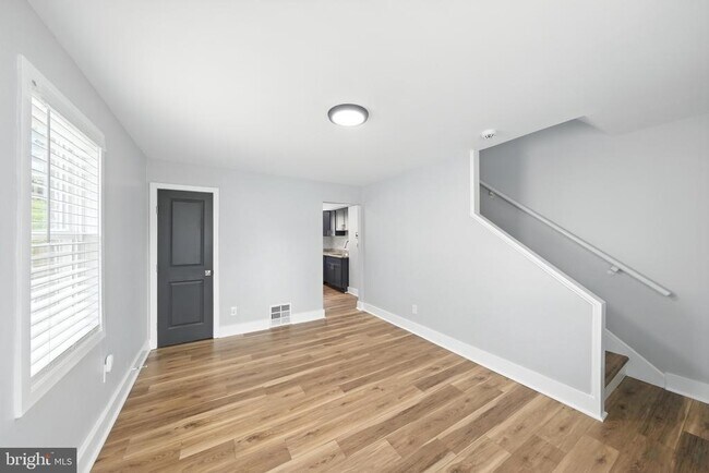 Foto del edificio - 5083 Just St NE