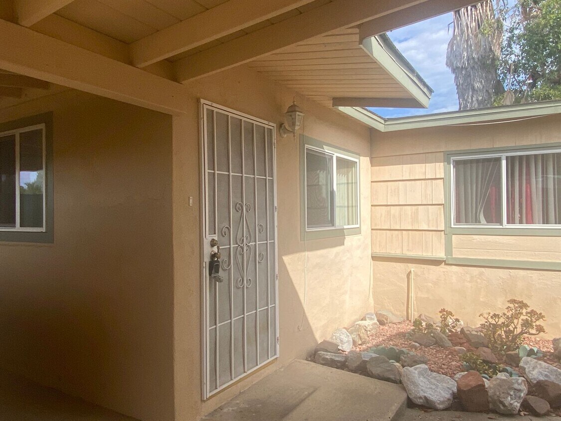 Foto principal - 3765-67 Merrimac Avenue